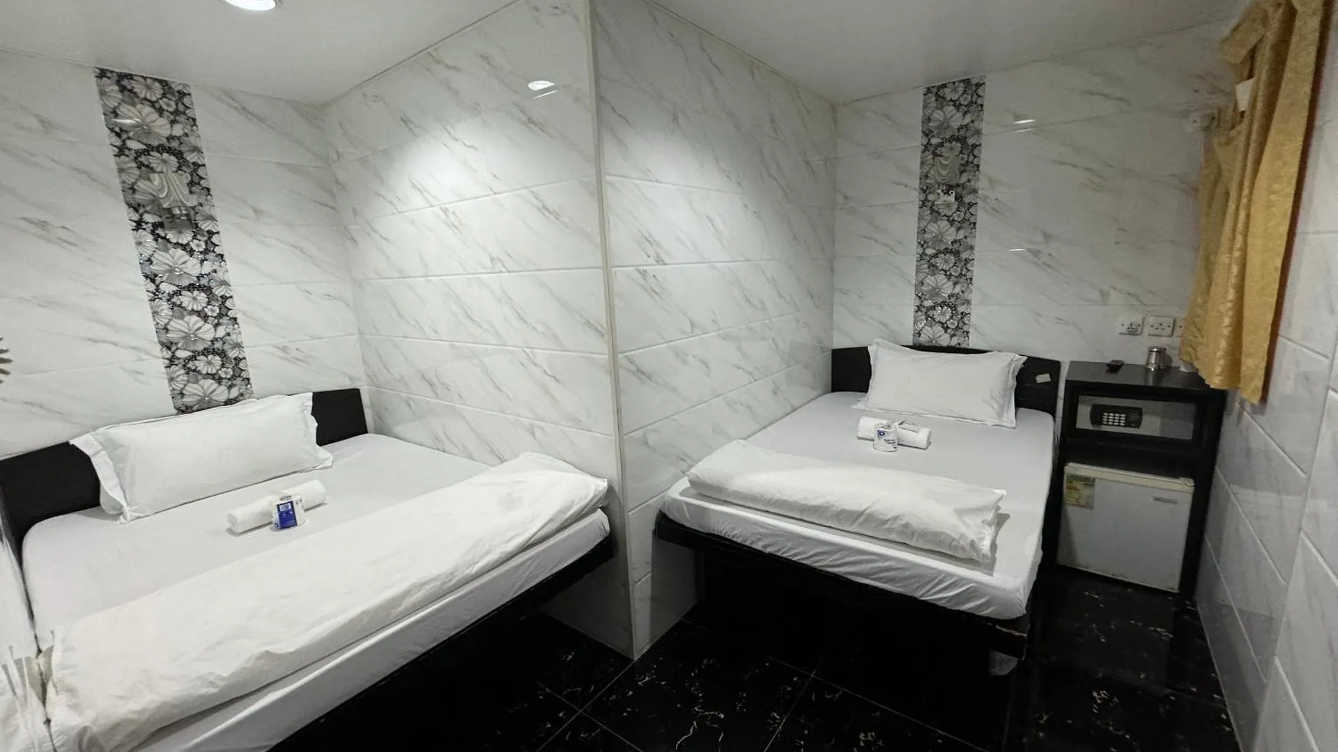 Om Guest House Hong Kong